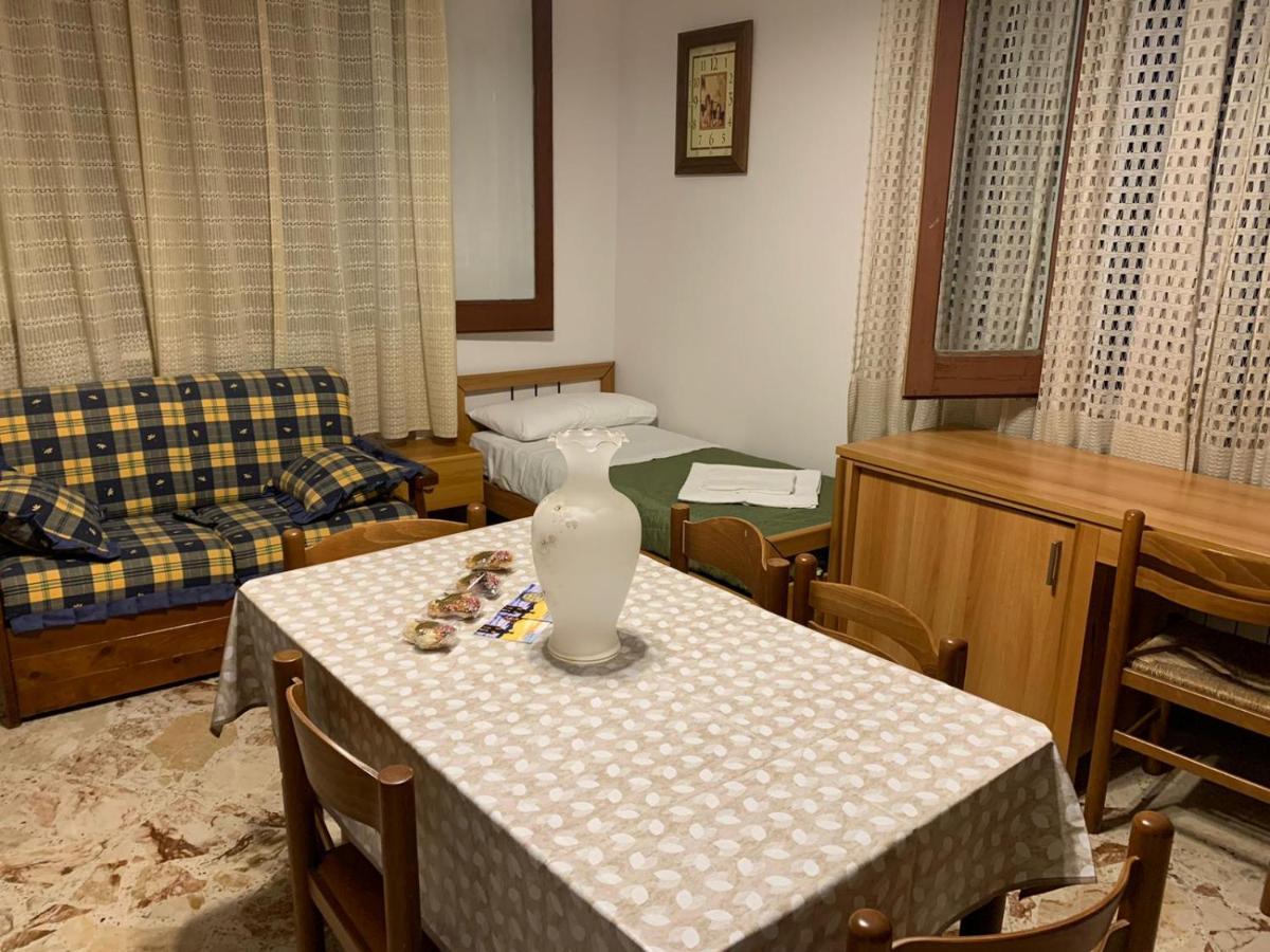 Апартаменты Casa Vacanze Lina San Mauro Castelverde Экстерьер фото